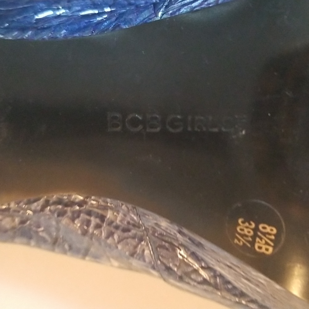 BCBG Slingbacks - Picture 6 of 7
